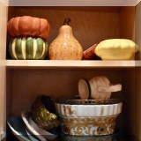 P05. Dinnerware and squash-shaped serving dishes. 